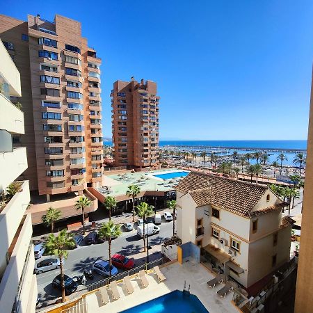 Gran Apartamento Cerca De La Playa Con Piscina En El Centro Fuengirola Kültér fotó