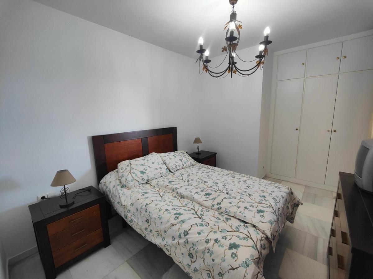 Gran Apartamento Cerca De La Playa Con Piscina En El Centro Fuengirola Kültér fotó