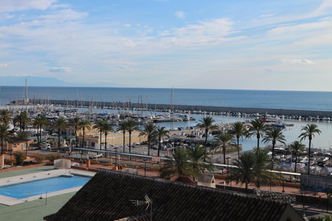 Gran Apartamento Cerca De La Playa Con Piscina En El Centro Fuengirola Kültér fotó